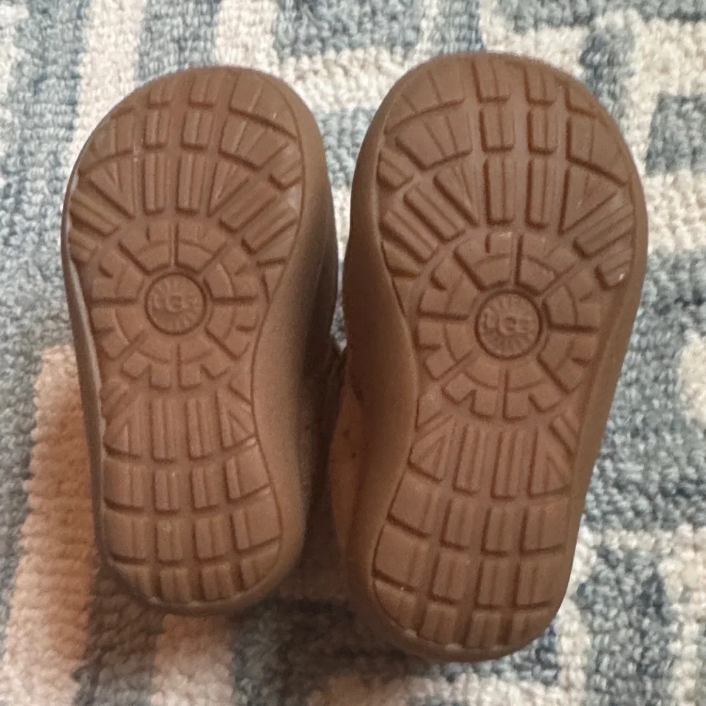 UGG Brown Suede Kids Moccasin Sandals